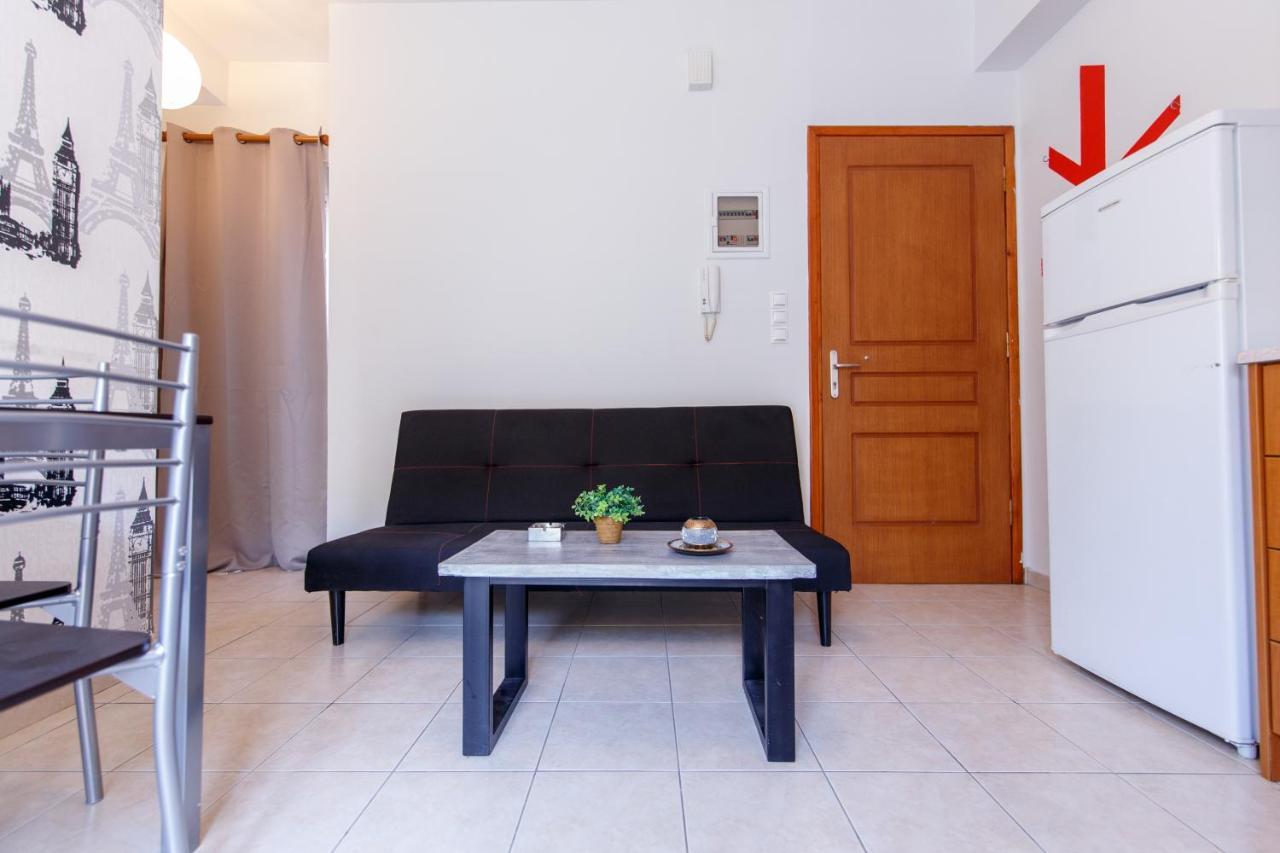 Modern Apartment Каламата Экстерьер фото